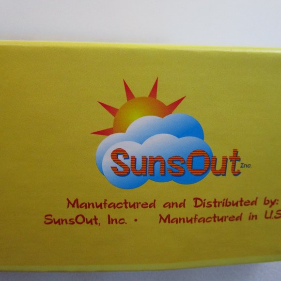 1000 Piece SunsOut Shaped Jigsaw Puzzle - Picture 11 of 13